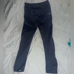 Gymshark Gray Seamless Leggings

Never worn. 
Size Large.